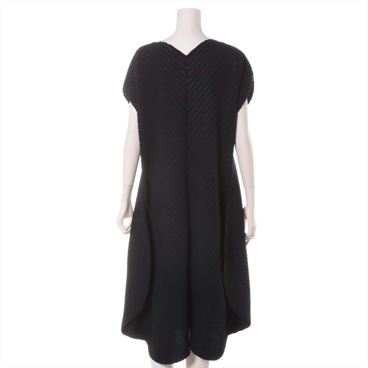 ISSEY MIYAKE Polyester Dress 2 Ladies' Black  IM91FH142