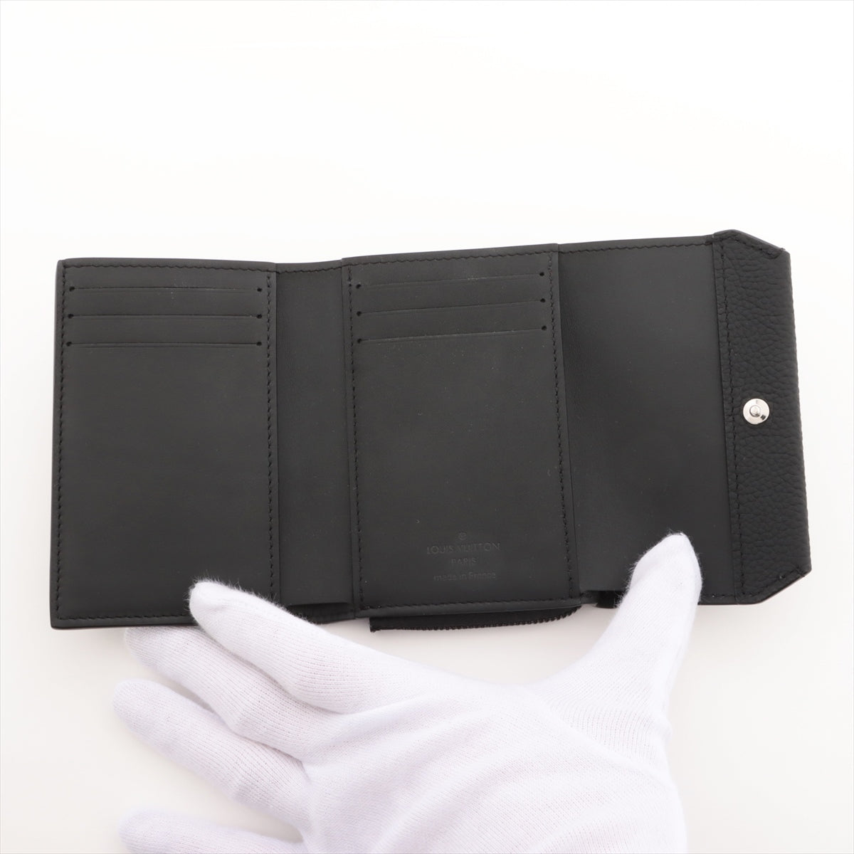 Louis Vuitton LV Aerogram Portefeuille pilot M81740 Noir Compact Wallet Responsive RFID
