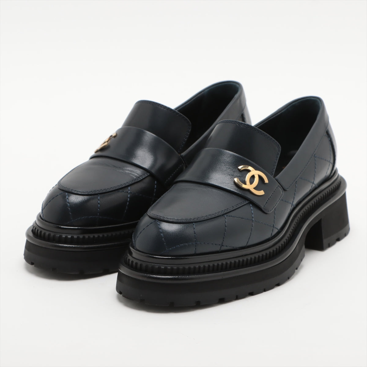 Chanel Coco Mark 23A Leather Loafer 35C Ladies' Navy blue G45074 Matelasse Thick bottom box There is a storage bag