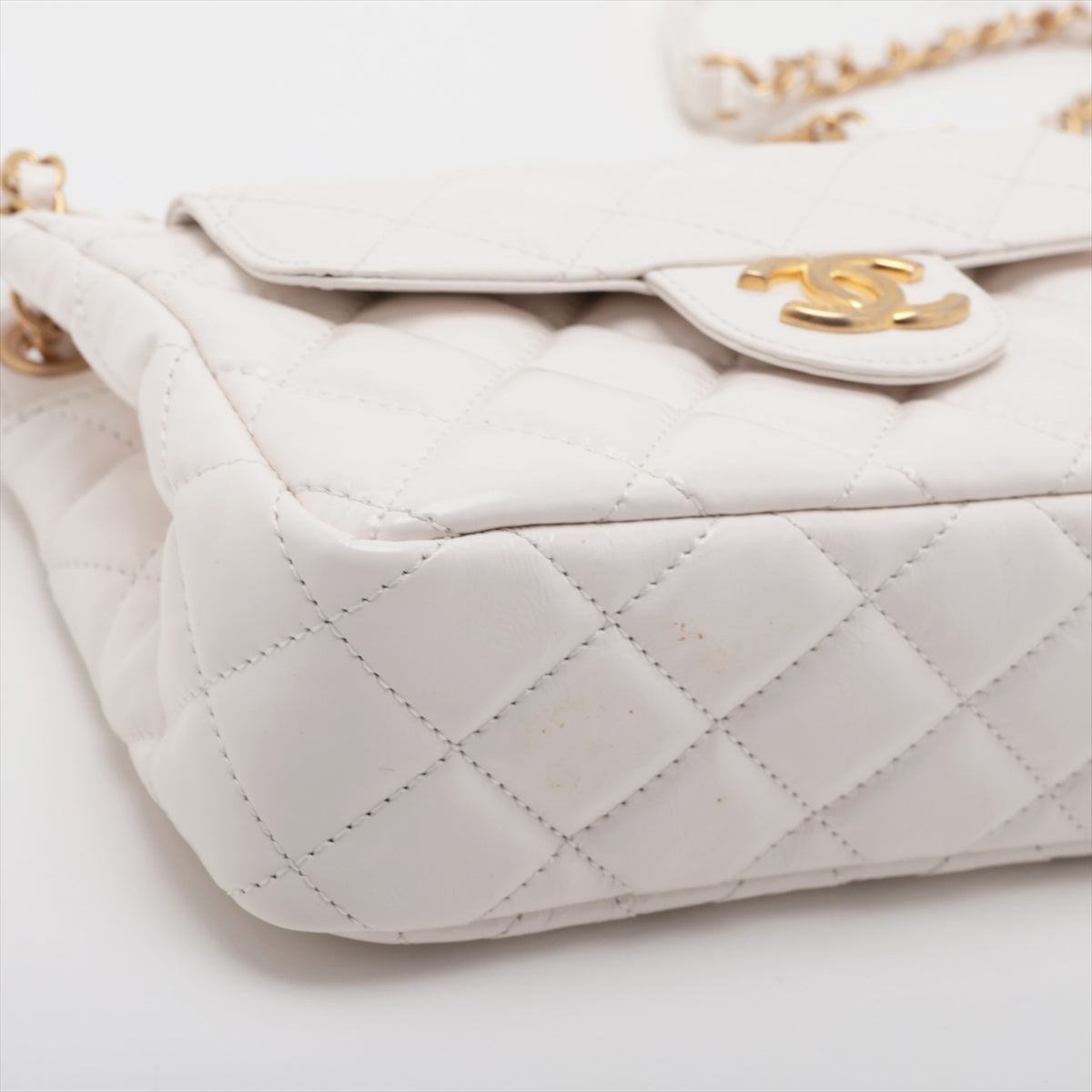Chanel Matelasse Leather Chain shoulder bag small Hobo White Gold Metal fittings AS3710