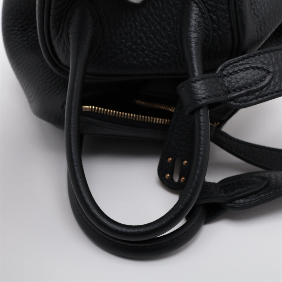 Hermès Mini Lindy Taurillon Clemence Black Gold Metal fittings B: 2023