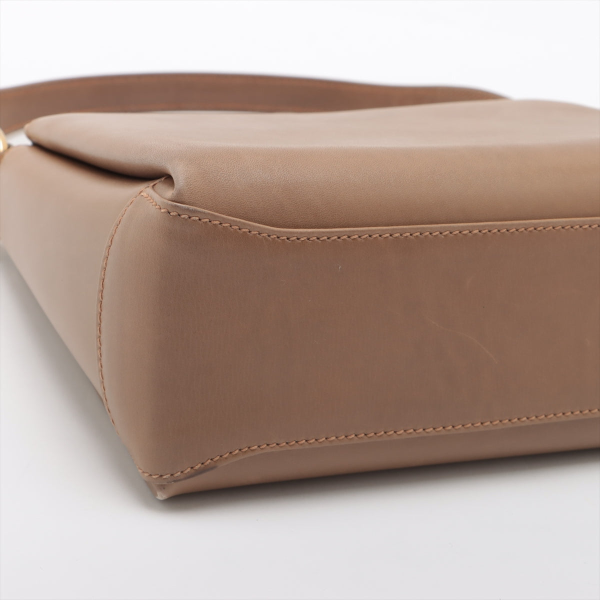 Gucci Turnlock Leather Handbag Brown