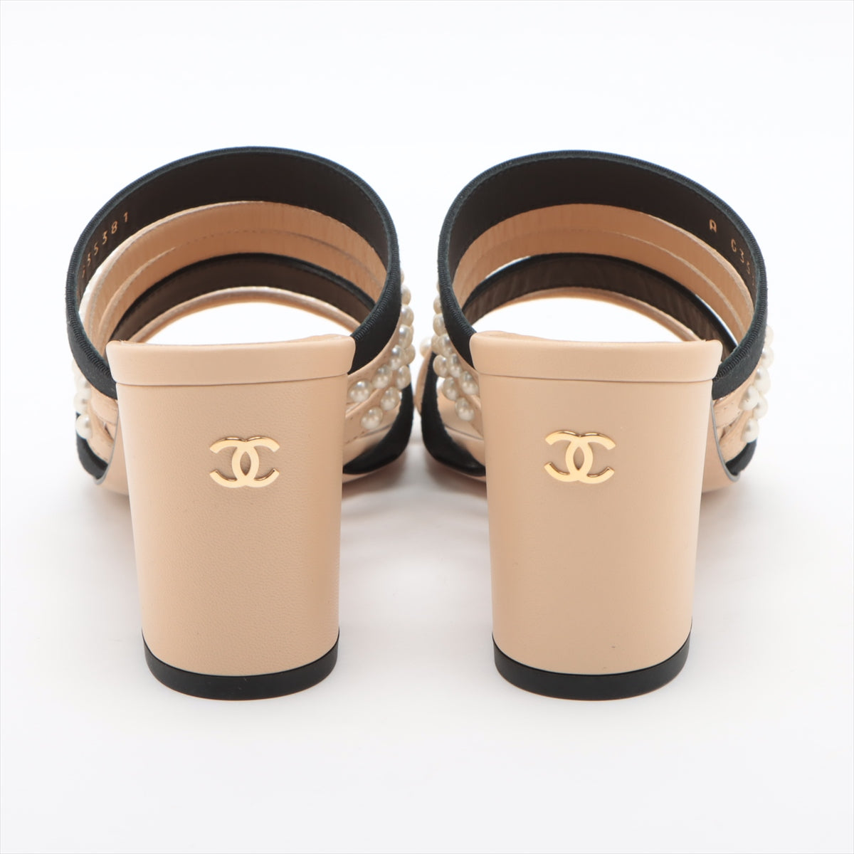 Chanel Coco Mark Leather x fabric Sandals 35C Ladies' Beige x black G35381 Pearl ミュールサンダル There is a storage bag