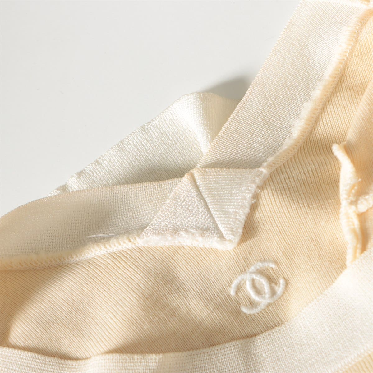 Chanel Coco Mark 06A wool x rayon Short Sleeve Knitwear 34 Ladies' Ivory