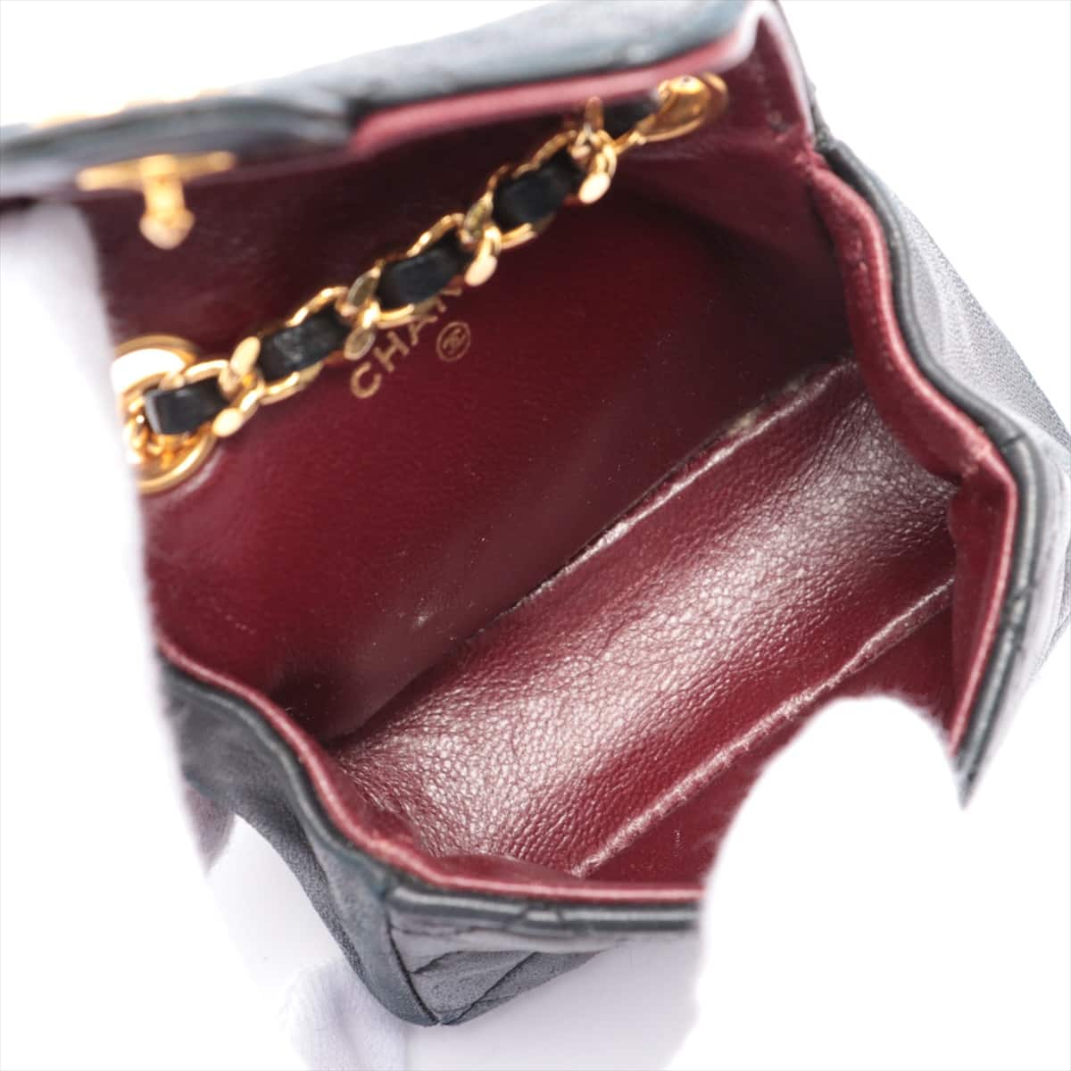 Chanel Mini Mini Matelasse Lambskin Chain shoulder bag Black Gold Metal fittings No serial number