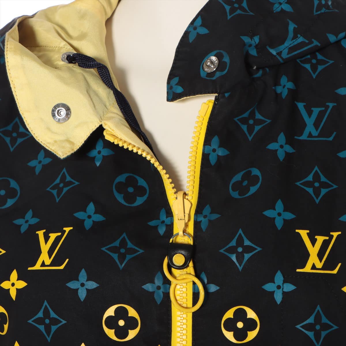 Louis Vuitton Cotton & polyester Mountain hoodie 36 Ladies' Black  Monogram Reversible
