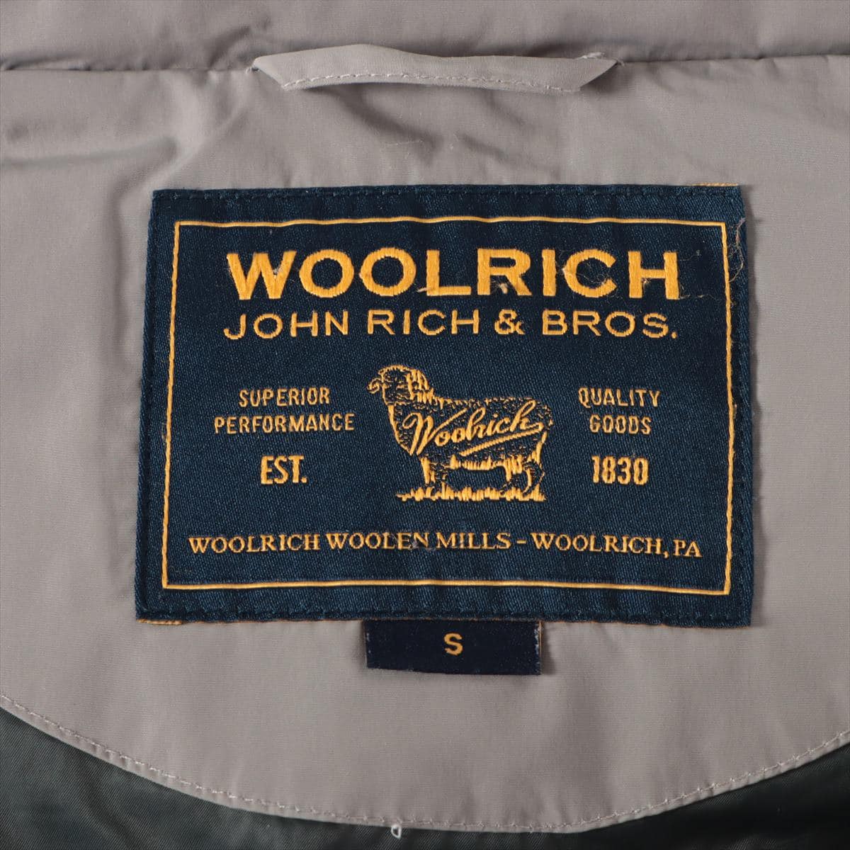 Woolrich Polyester & nylon Down jacket S Ladies' Grey Missing fur