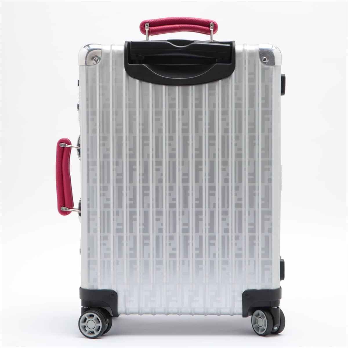 RIMOWA × FENDI ZUCCa Carry case Silver left and right: 017 belted
