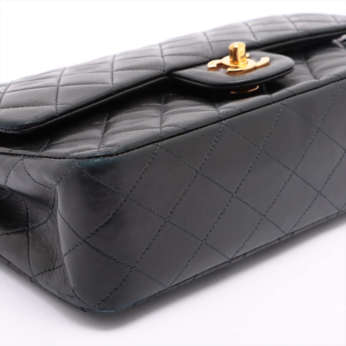 Chanel Matelasse Lambskin Double flap Single chain handbag Black Gold Metal fittings 5XXXXXX