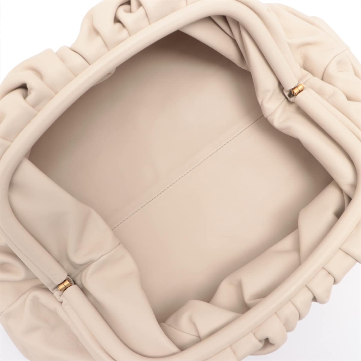 Bottega Veneta The Pouch Leather Clutch bag Ivory