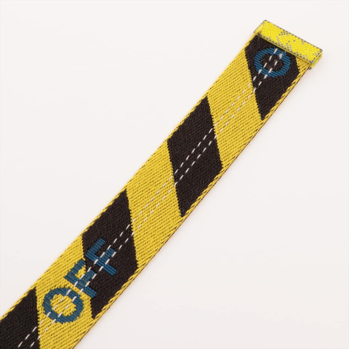 Off-White Belt Polyester x polyamide Yellow Scratches on the metal fittings, paint bald spots There is fuzz and dark spots