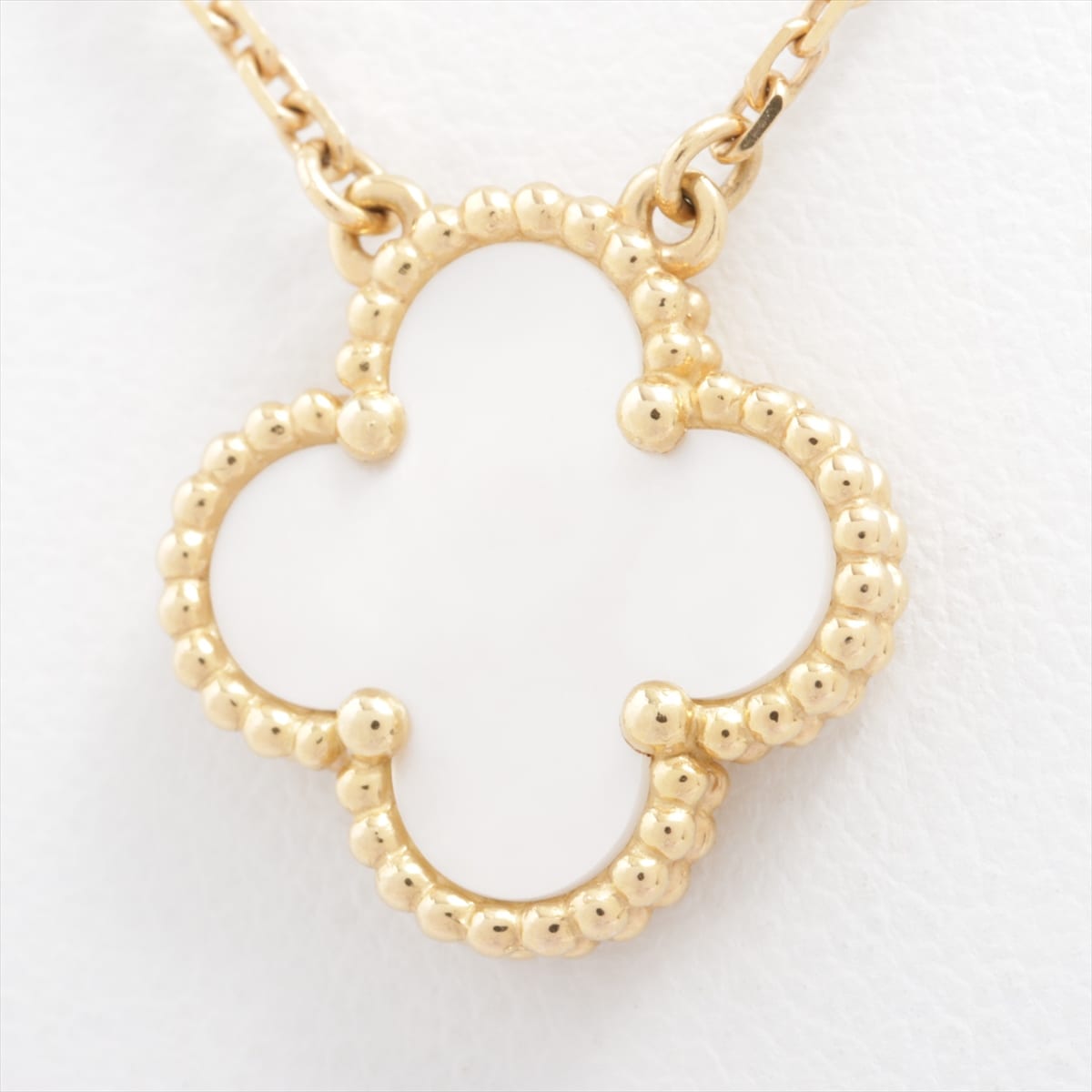 Van Cleef & Arpels Vintage Alhambra shells Necklace 750YG 5.4g