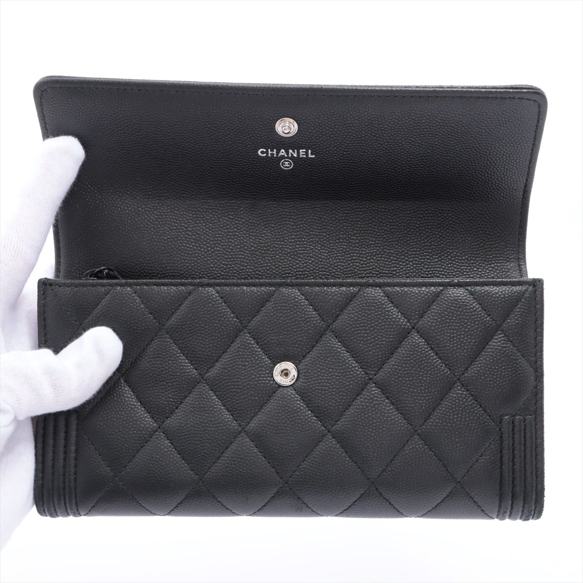 Chanel Boy Chanel Caviarskin Wallet flaps Black Silver Metal fittings 24XXXXXX