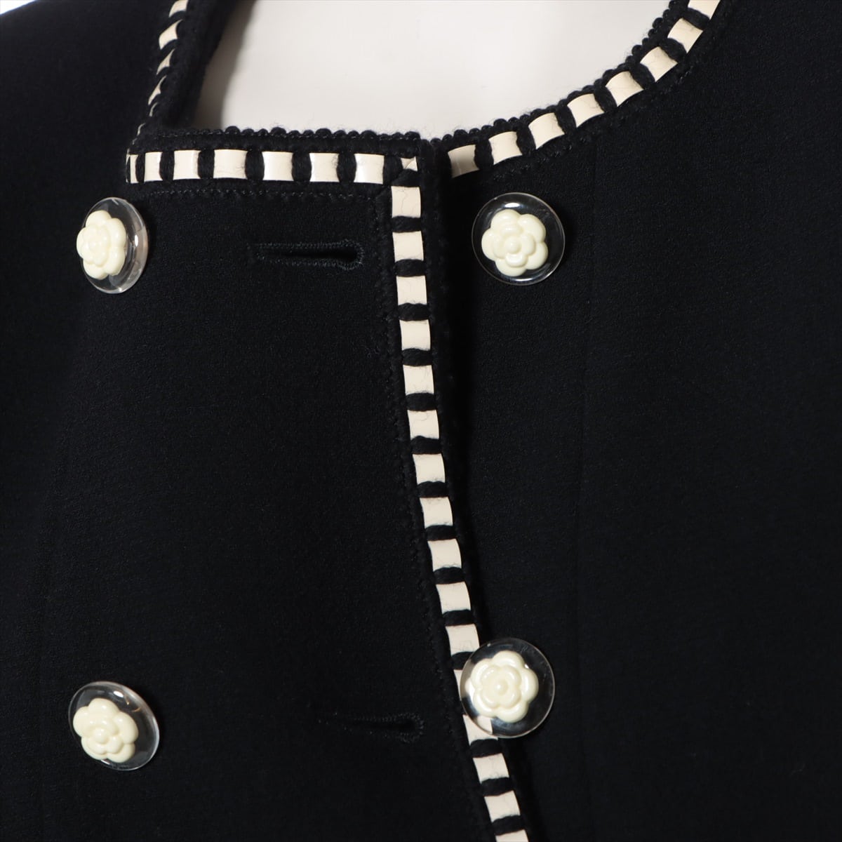Chanel Wool Setup 40 Ladies' Black  Camellia button