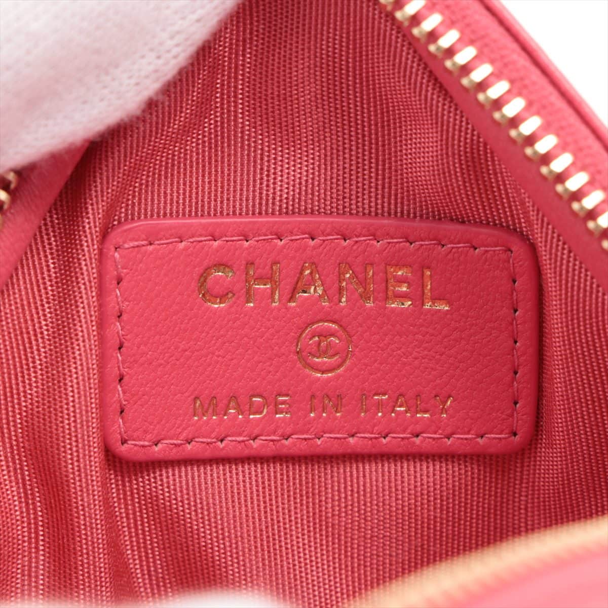 Chanel Matelasse Lambskin Coin case Hot pink Gold Metal fittings 30