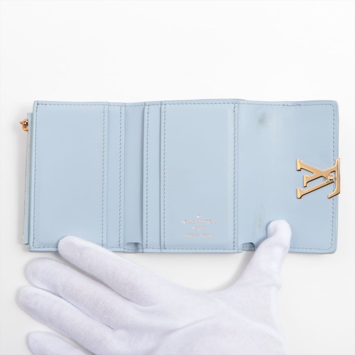 Louis Vuitton Taurillon Wallet Capucines XS M69061