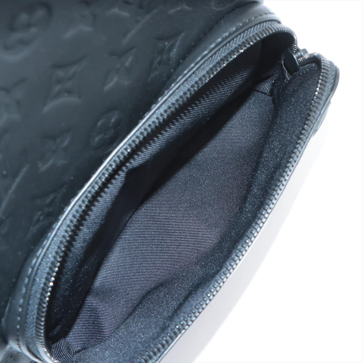 Louis Vuitton Monogram Shadow sling bag M46107