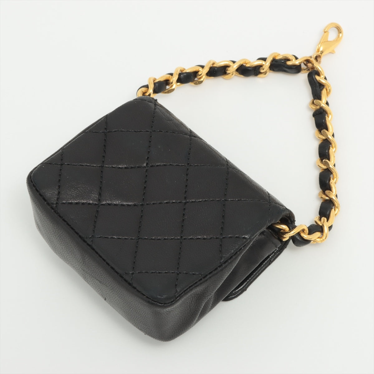 Chanel Matelasse Charm Lambskin Black Scratched Wears Losing luster Discoloration
