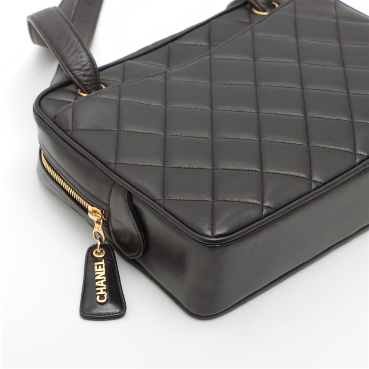 Chanel Matelasse Lambskin Shoulder Bag Black Gold Metal Fittings 3XXXXXX