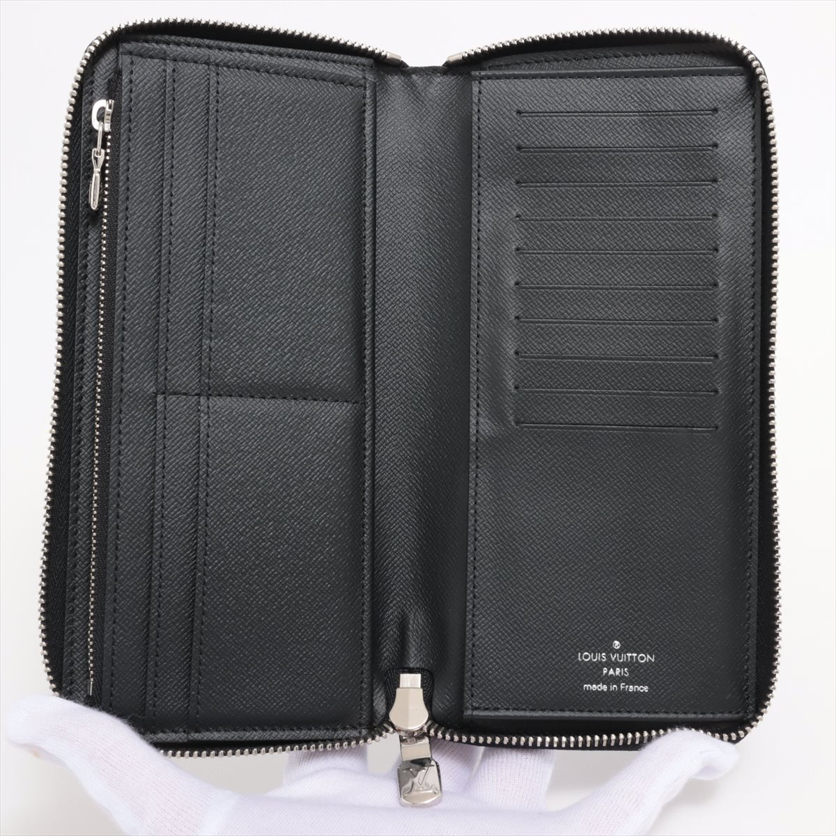 Louis Vuitton Taiga Zippy Wallet Vertical M30503 Noir Zip Round Wallet Responsive RFID