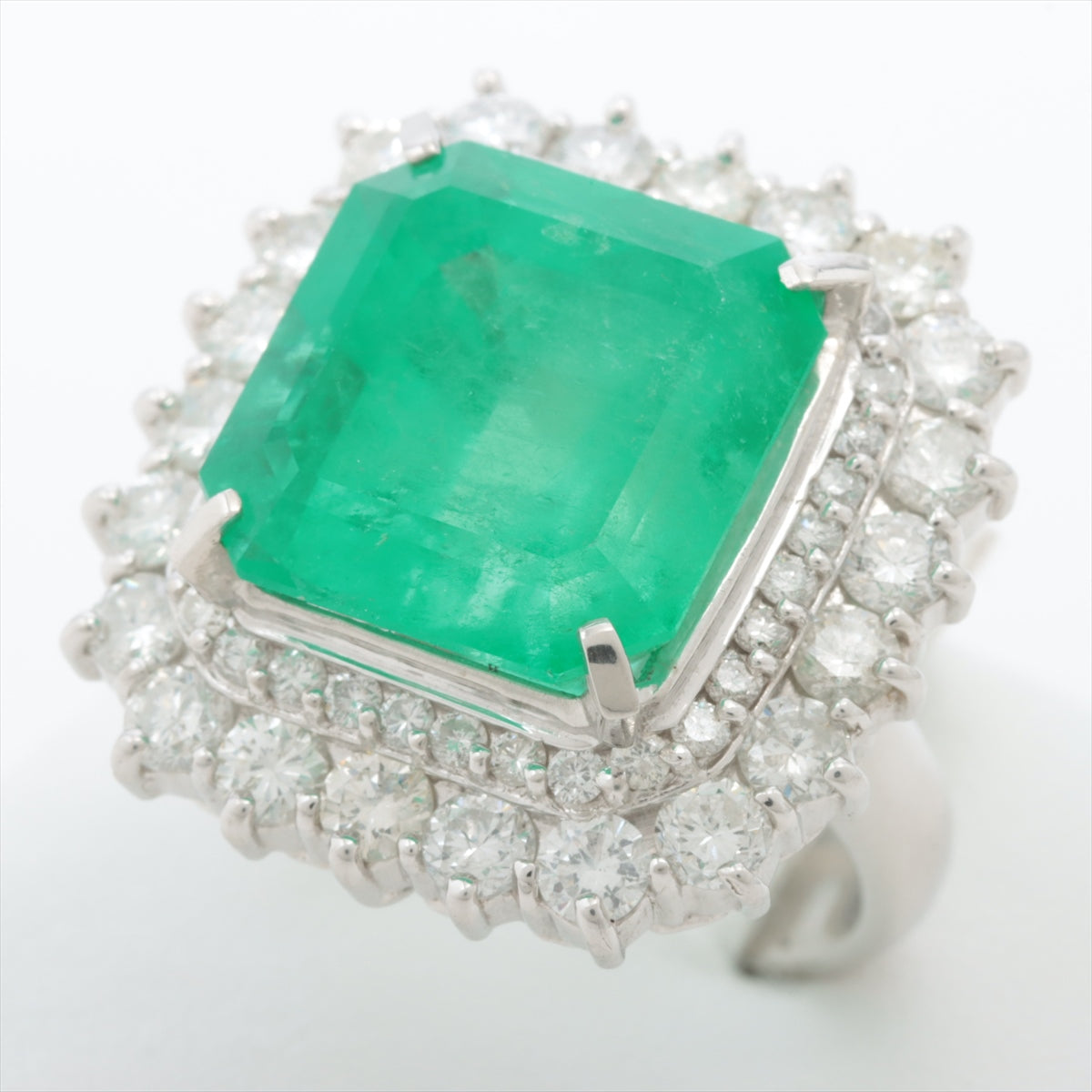 Emerald Diamond Ring Pt900 22.7g 13.65 D2.69