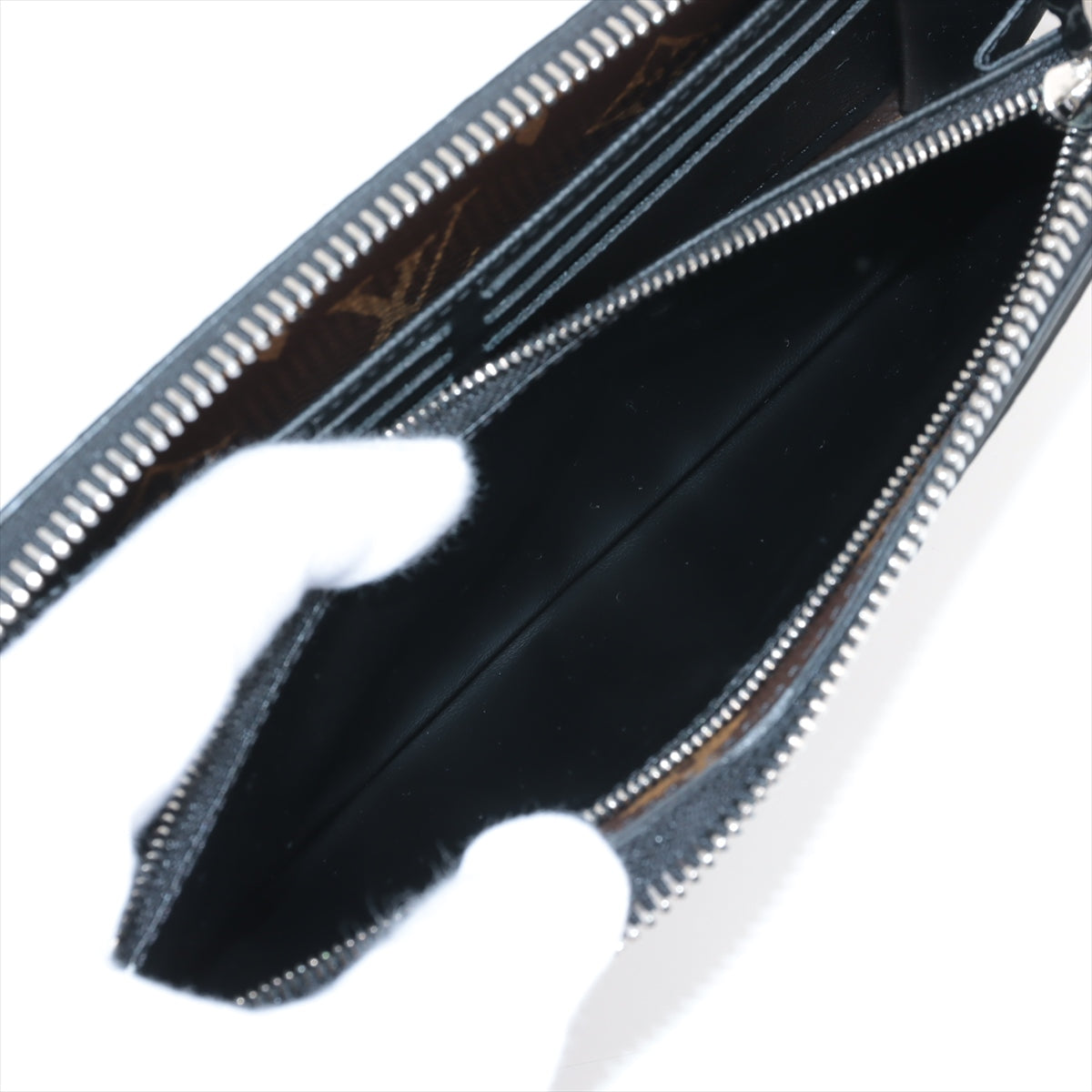 Louis Vuitton Monogram Macassar Zippy Dragonne M69407 Black × Brown Responsive RFID