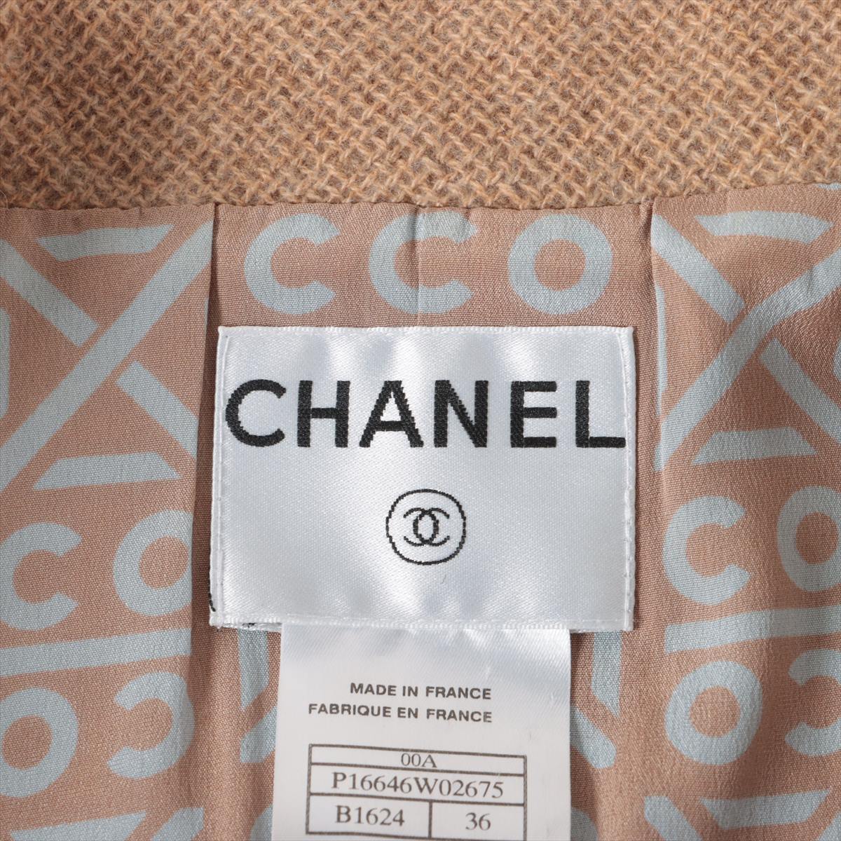 Chanel Coco Mark 00A Cashmere & silk Setup 36 Ladies' Beige x blue  P16646 Skirt button missing on one side