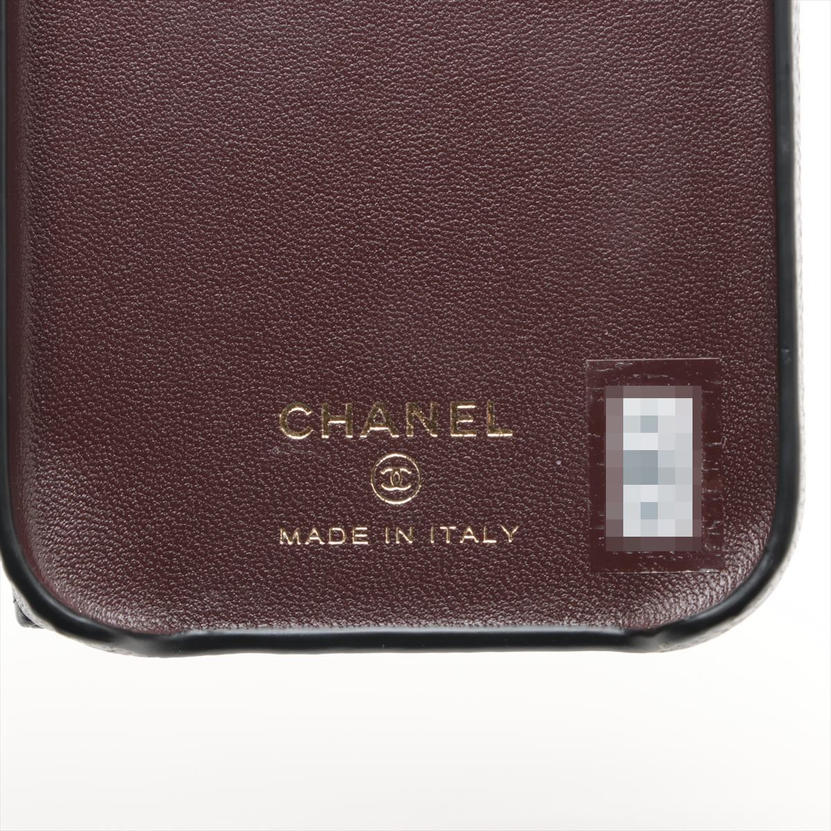 Chanel Matelasse Caviarskin iPhone case Black Gold Metal fittings X5NN4AT3