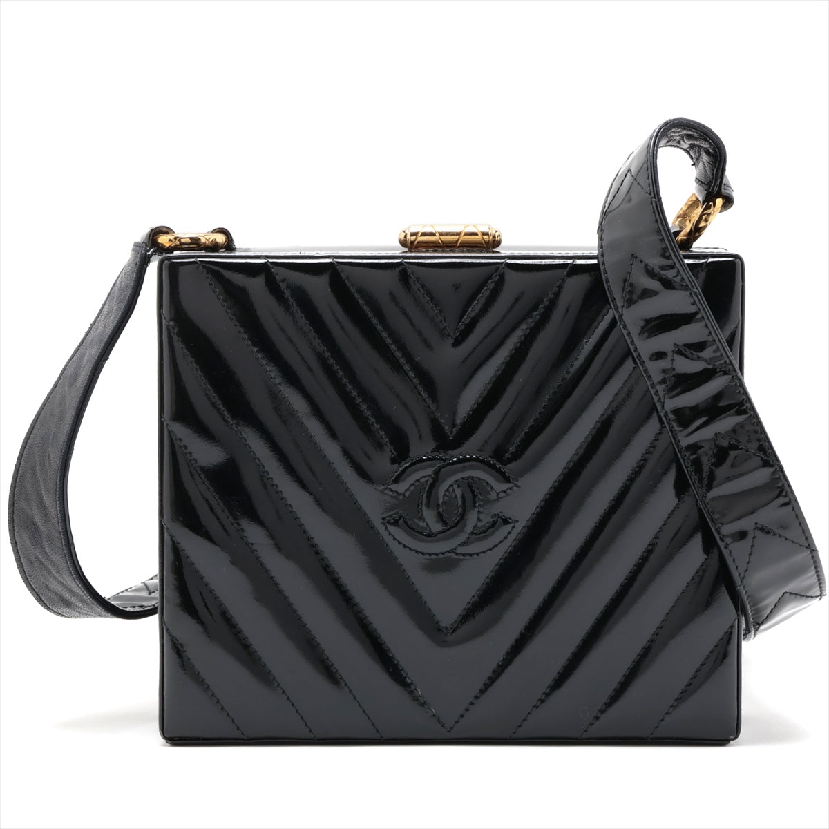 Chanel V Stitch Patent Leather Shoulder Bag Coco Mark Black Gold Metal Fittings The fastener makes a slight noise
