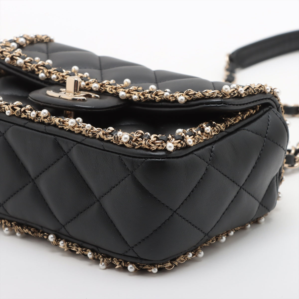 Chanel Minimatrasse 17 Lambskin Single Flap Double Chain Bag Pearl Black Gold Metal Fittings A35200