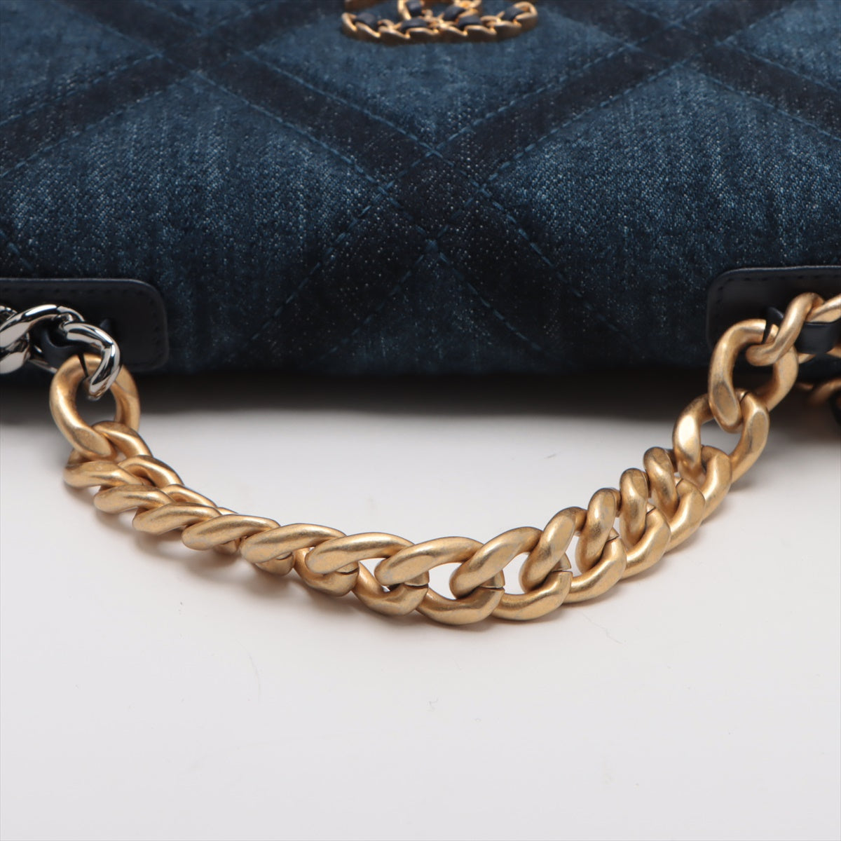 Chanel Chanel 19 Denim Chain Wallet Blue Gold x Silver Metal Fittings AP0957