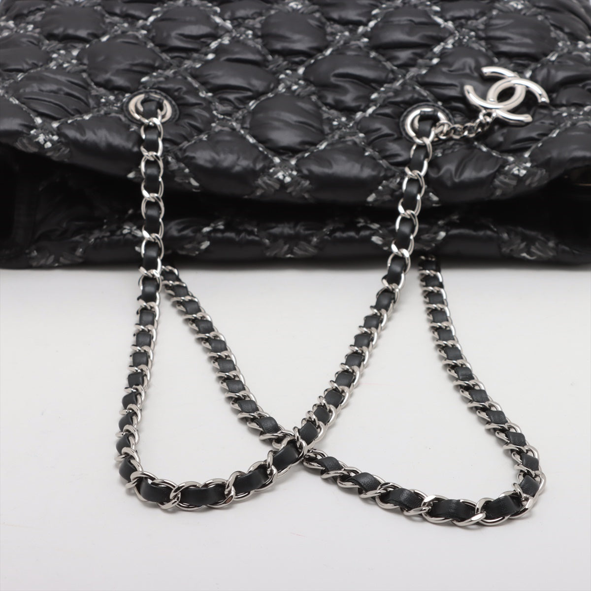 Chanel Paris Byzance Nylon Chain Shoulder Bag Black Silver Metal Fittings 14XXXXXX