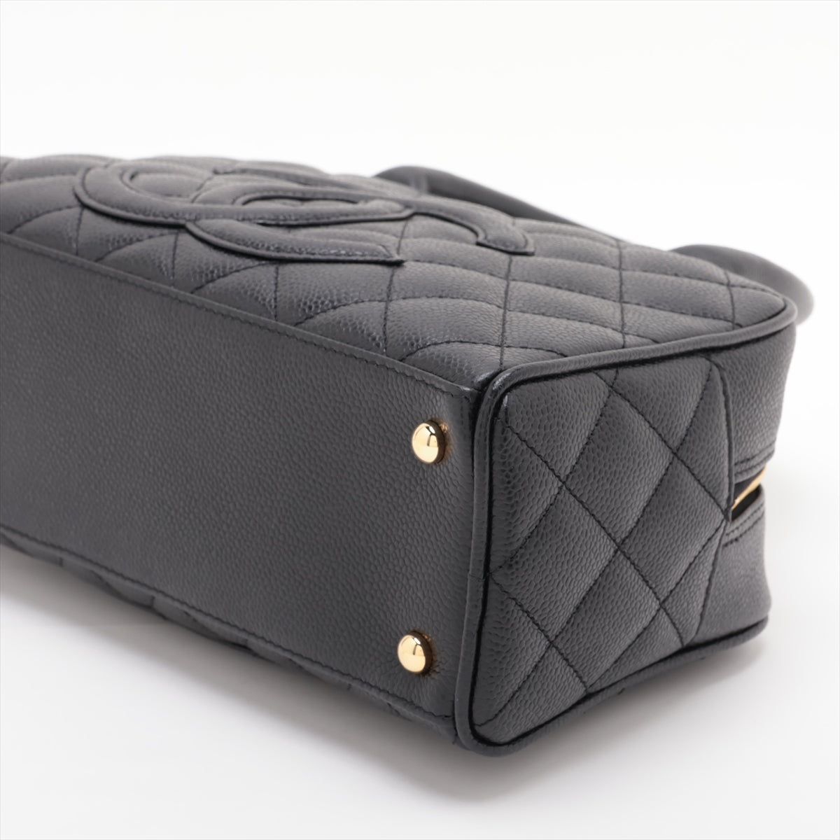 Chanel Matelasse Caviar Skin Handbag Black Gold Metal Fittings 10XXXXXX