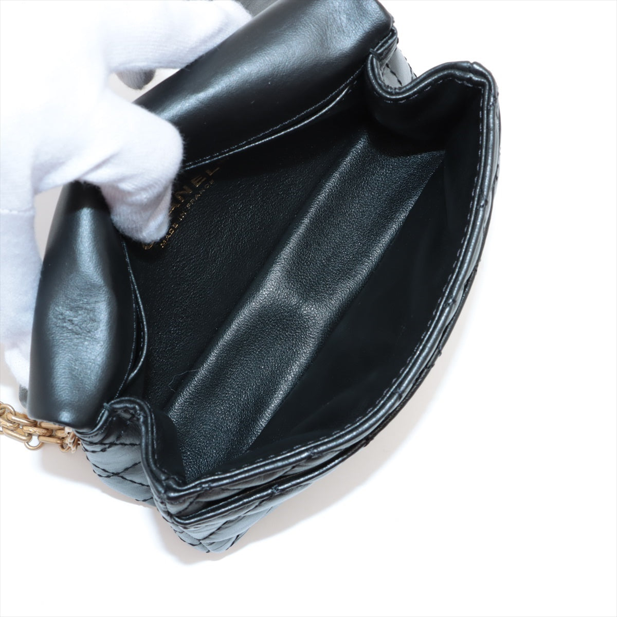 Chanel Matelasse Vintage calf Waist Bag 2.55 Black Gold Metal Fittings 26XXXXXX