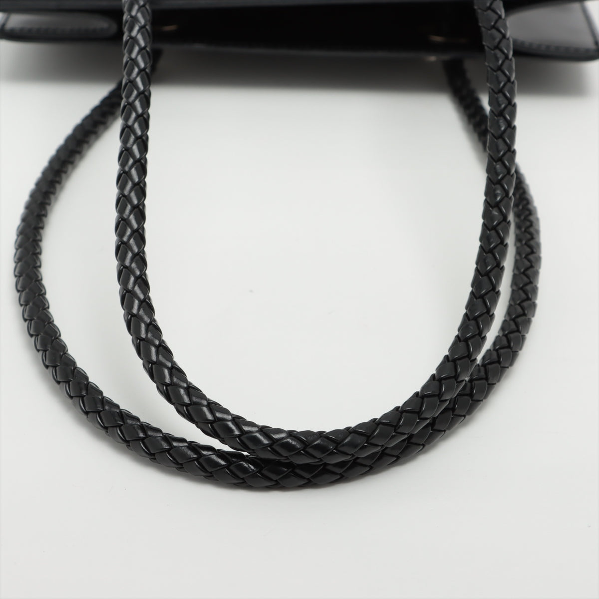 Cartier Panthère Leather Shoulder Bag Black open papers
