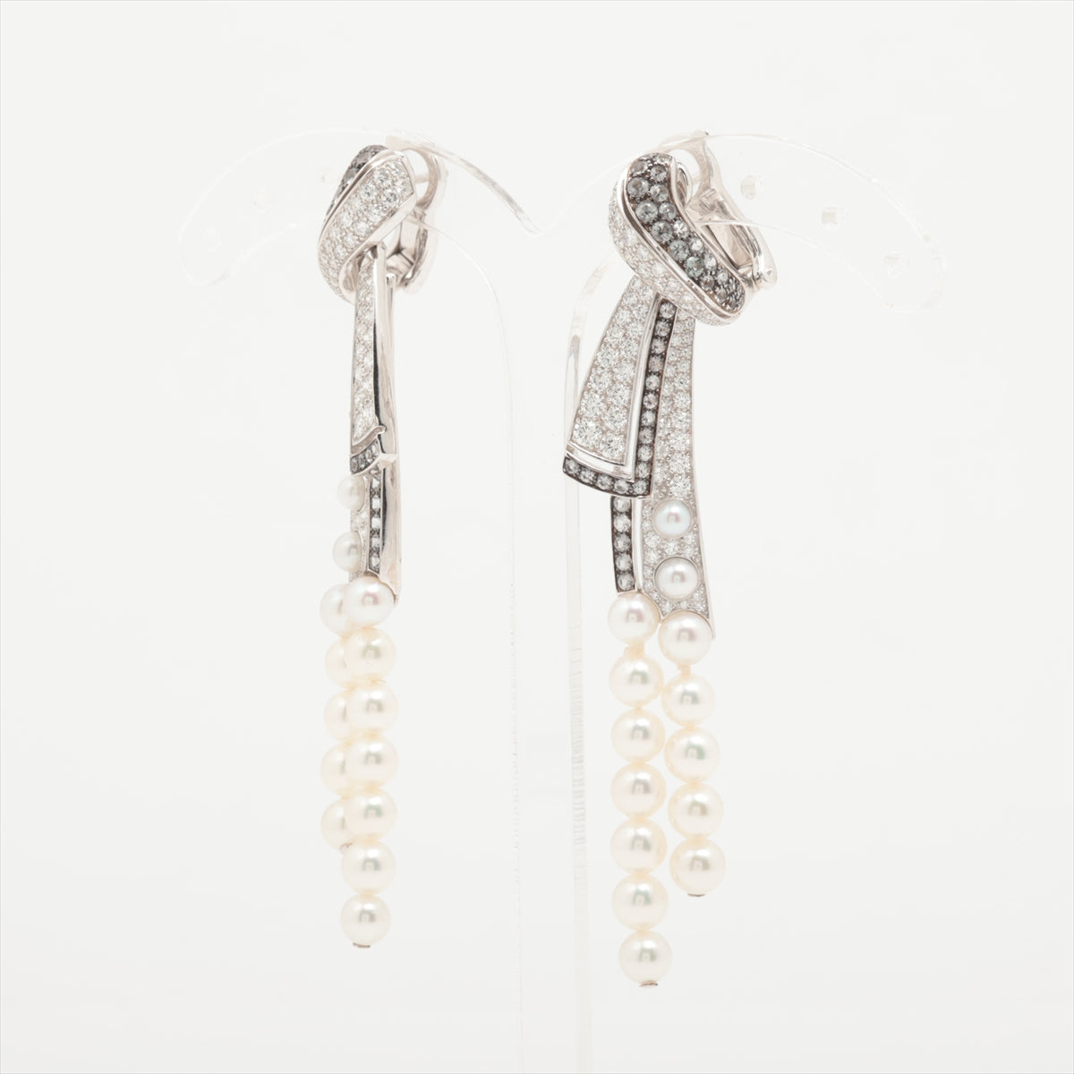 Chanel Pearl Diamond Earrings 750(WG) 26.2g