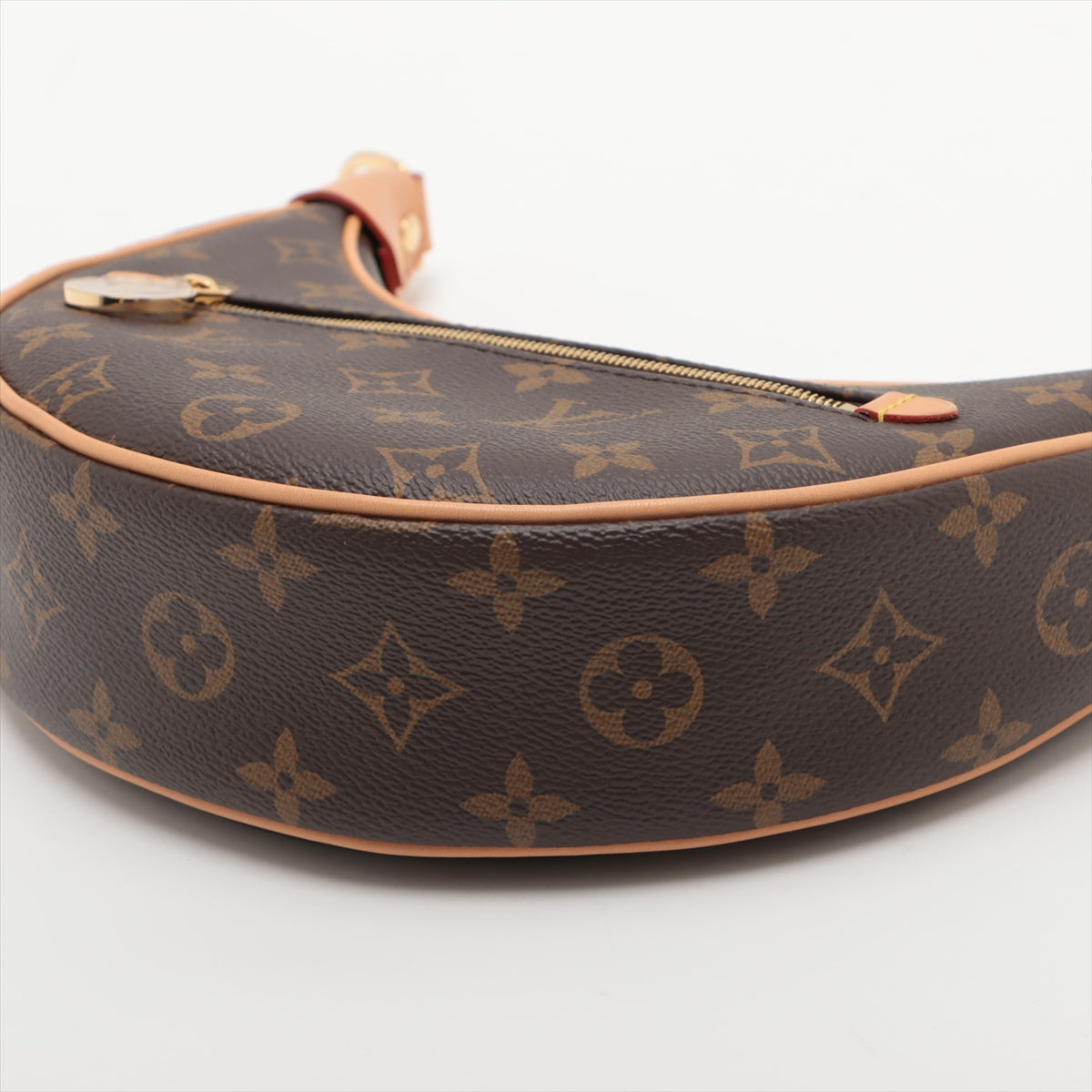 Louis Vuitton Monogram Loop M81098 There was an RFID response