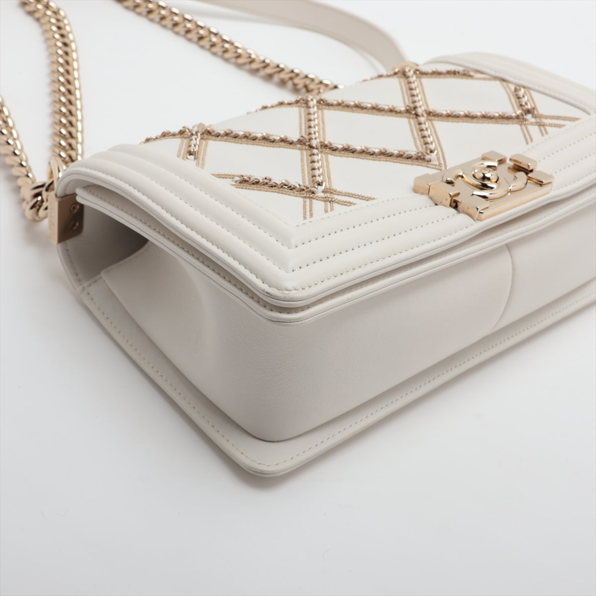 Chanel BOY CHANEL 25 Lambskin Chain Shoulder Bag White Gold Metal Fittings A67086