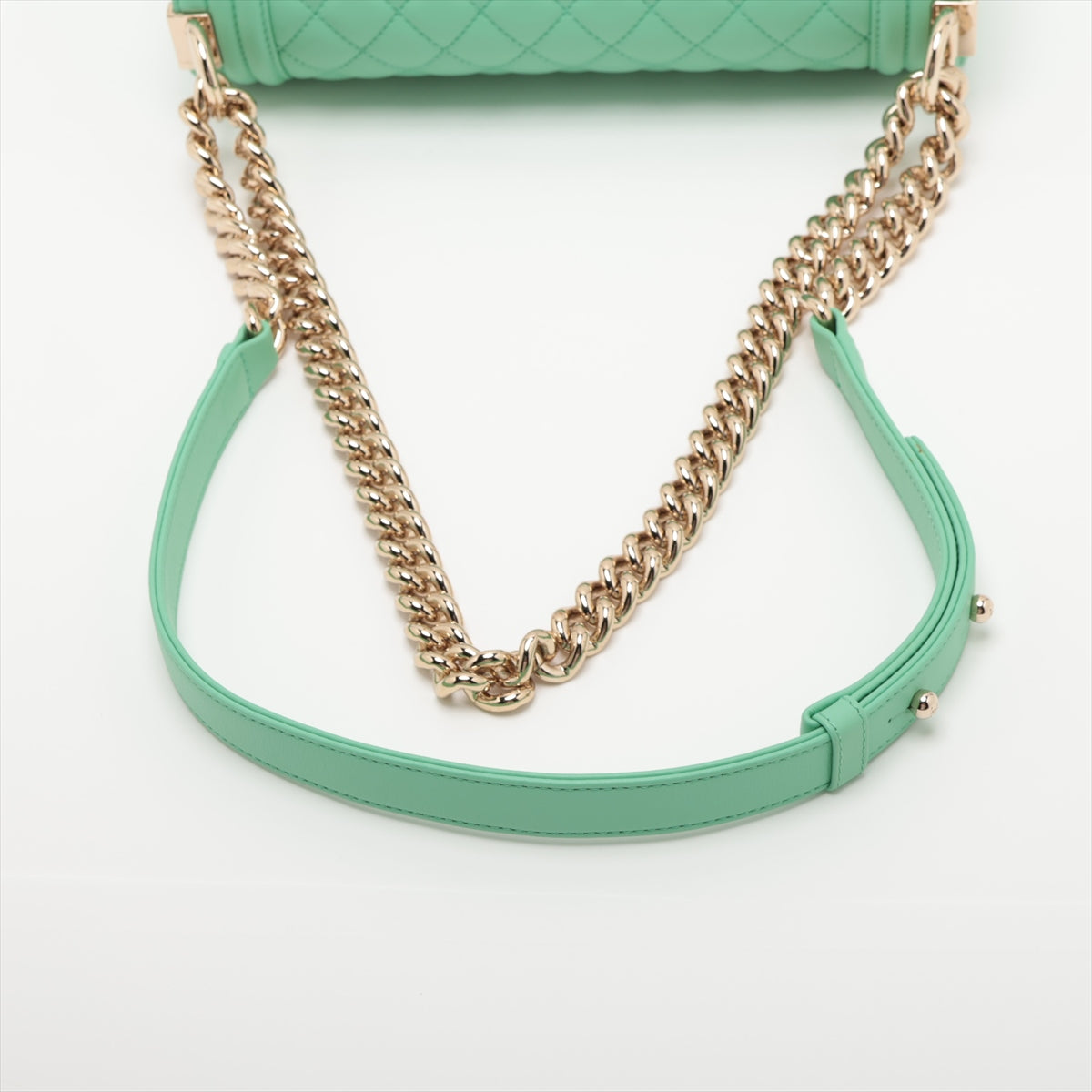Chanel BOY CHANEL 25 Lambskin Chain Shoulder Bag Green Gold Metal Fittings 26XXXXXX A67086