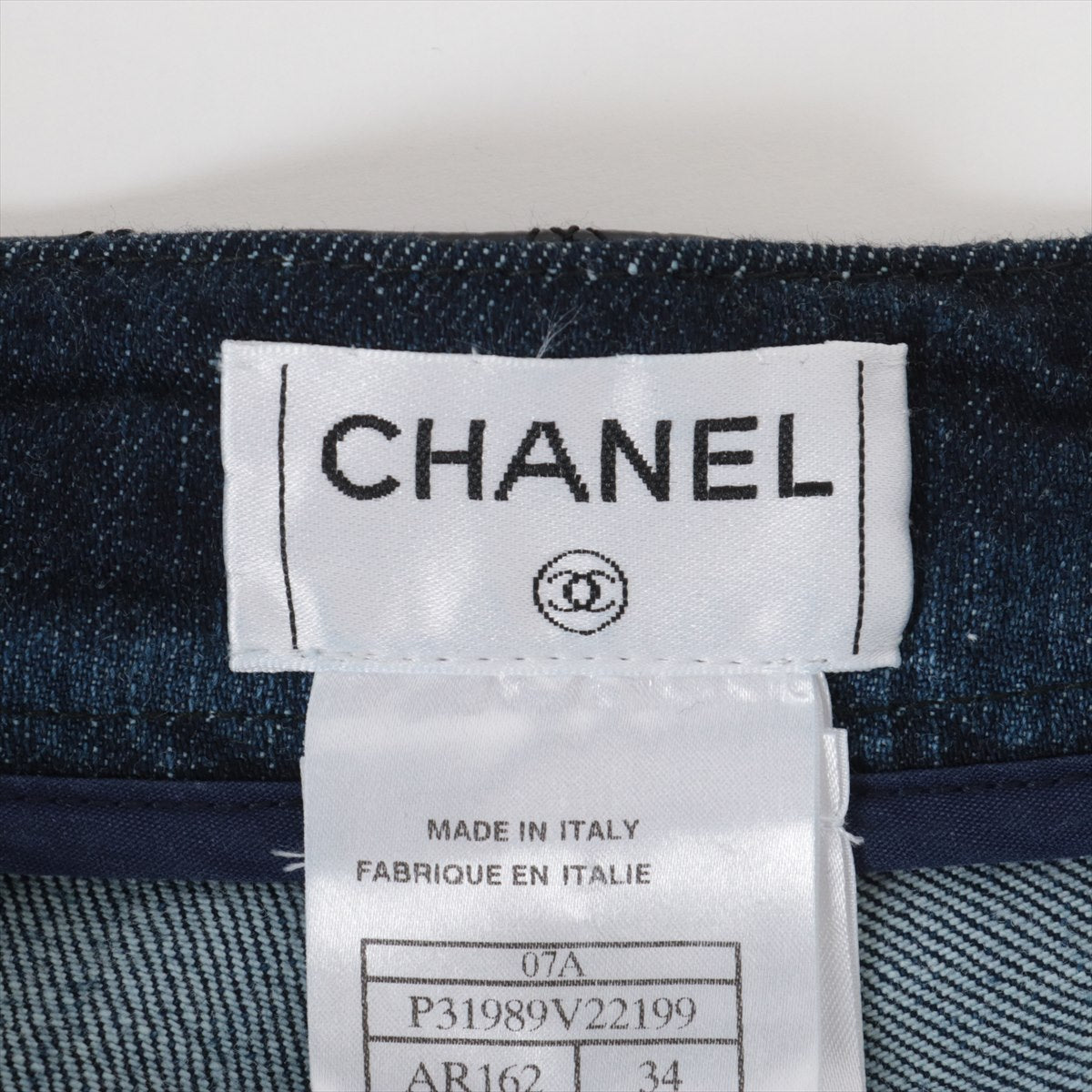 Chanel Coco Button 07A Cotton x Lambskin Denim Pants 34 Ladies' Blue x Black  P31989V22199 Hem has been raised