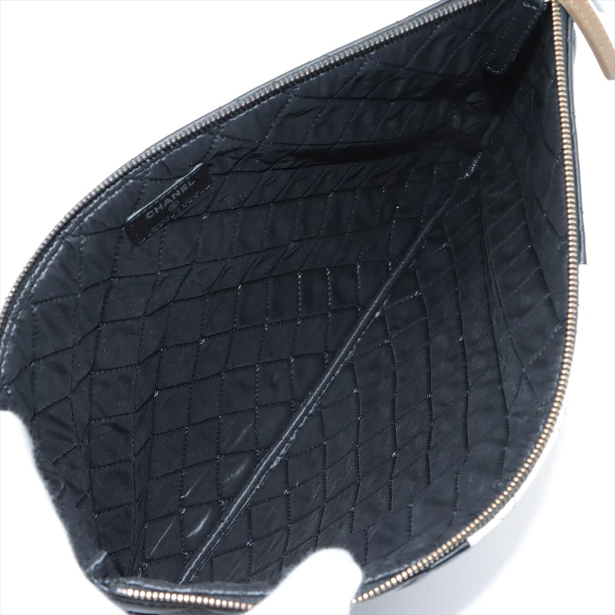 Chanel Matelasse Lambskin Clutch bag Black × White Gold x silver metal fittings 21XXXXXX