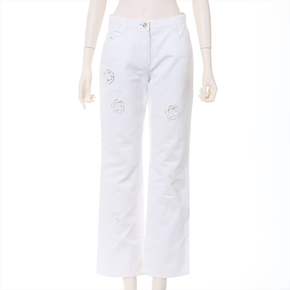 Chanel Camelia Cotton Denim pants 40 Ladies' White  The printing on the model year tag has disappeared, and there are stains on the crotch etc.
