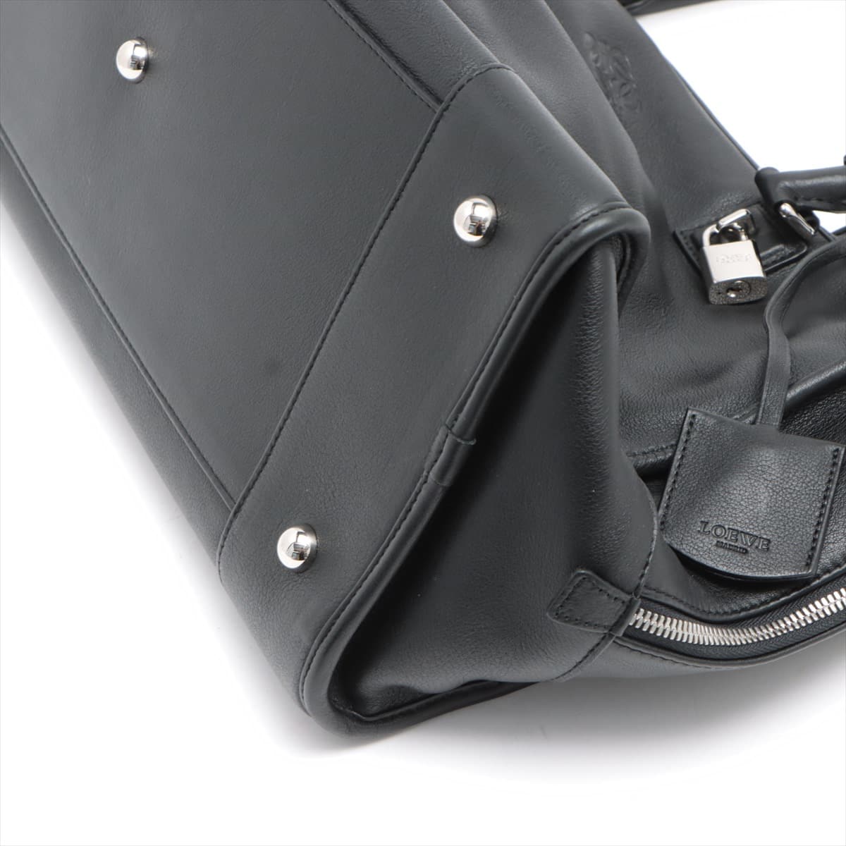 Loewe Amazona44 Leather Hand bag Black