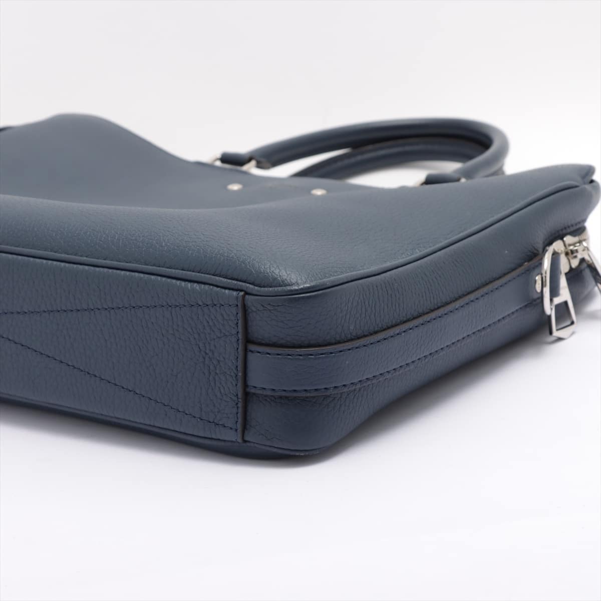 Louis Vuitton Taurillon Armando brief case M42681