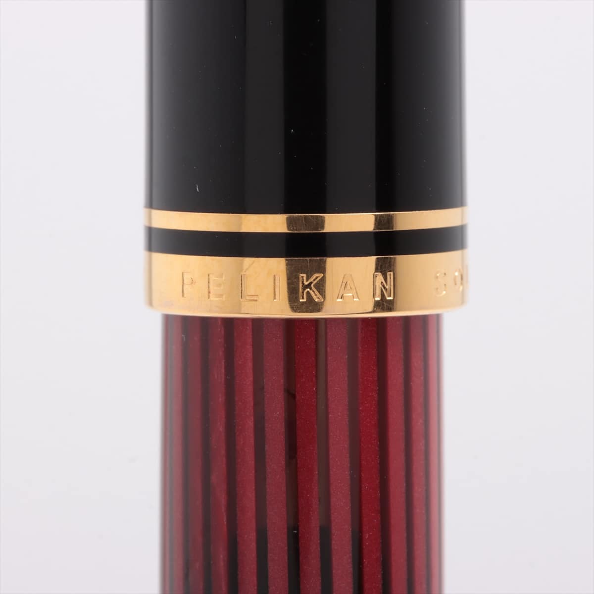 Pelican Souveran Fountain pen Resin Red M400 585 nib