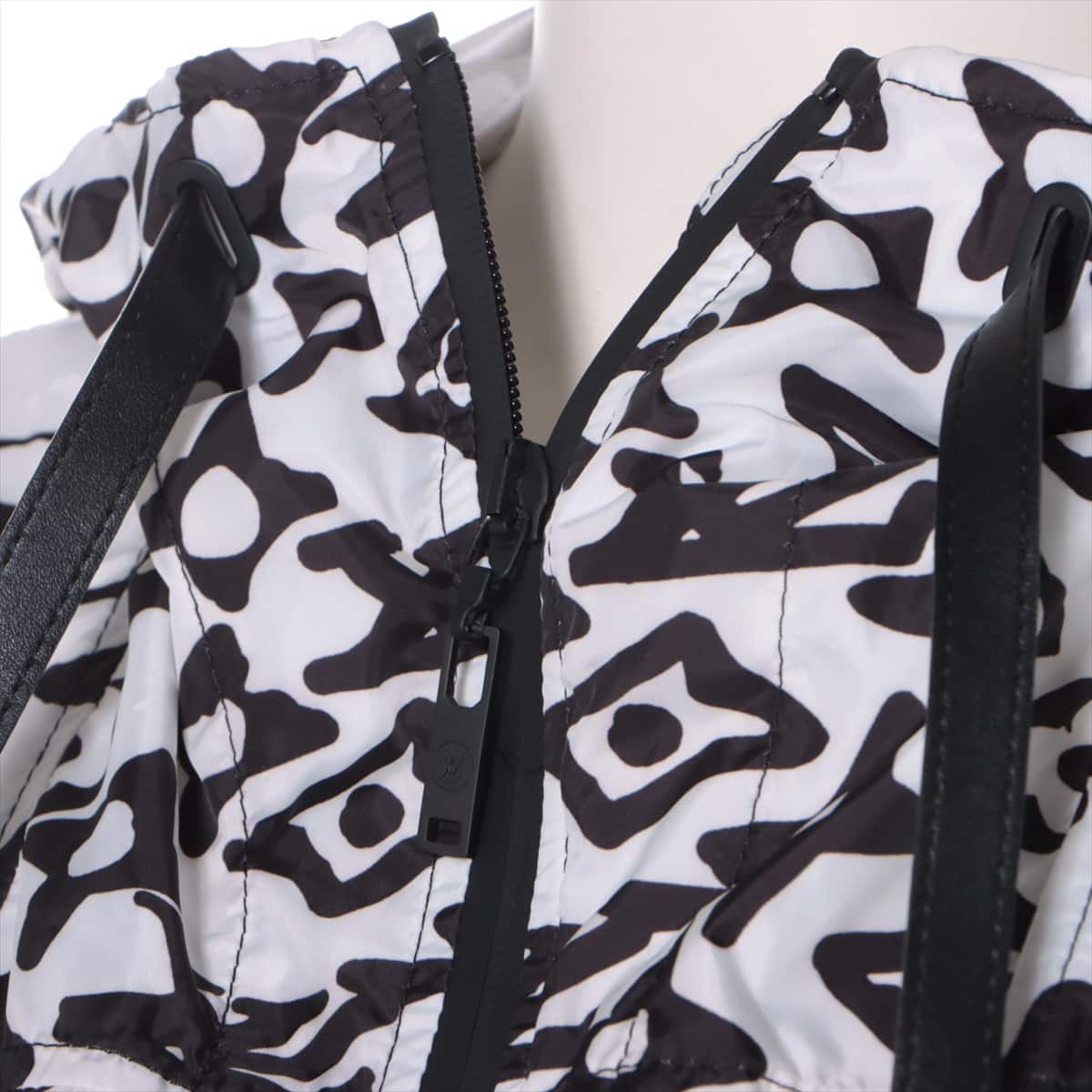 Louis Vuitton Polyester & nylon Mountain hoodie 36 Ladies' Black × White  monogram hoodie
