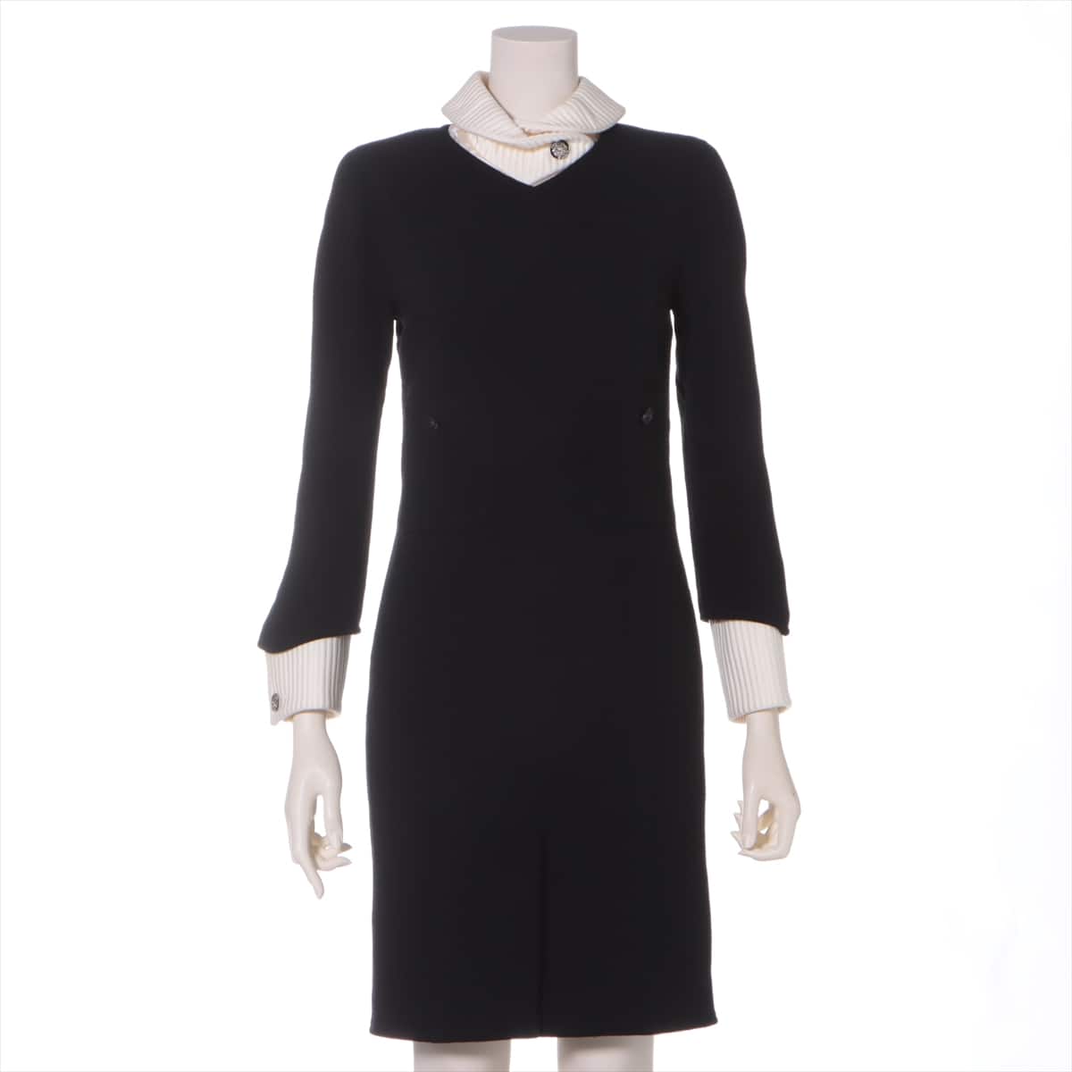 Chanel P36 Wool Dress 34 Ladies' Black  P36718V26210 Coco Button