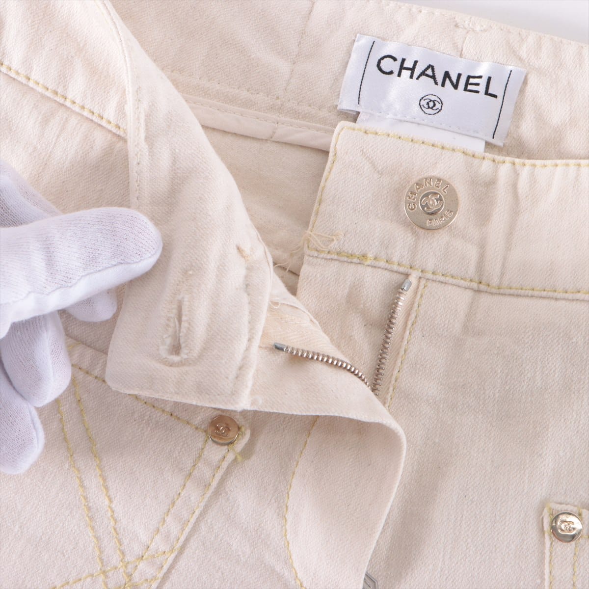 Chanel Coco Button 07P Cotton & polyurethane Denim pants 34 Ladies' Ivory
