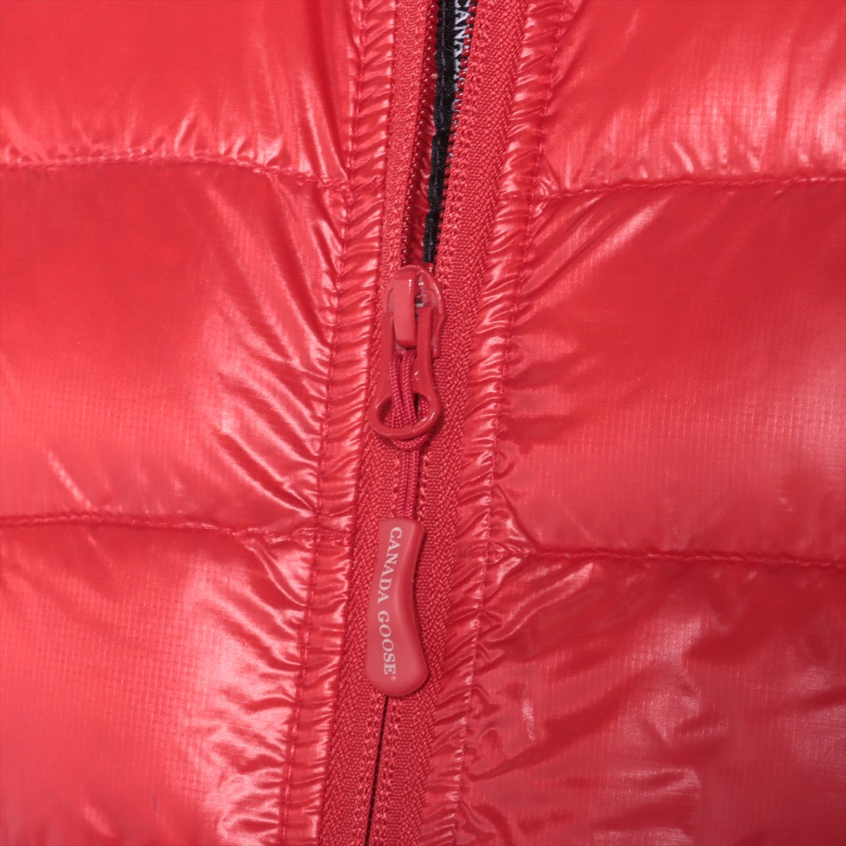 Canada Goose Polyester & nylon Down jacket S Men's Red  2701M Sotheby HYBRIDGE LITE JACKET There is dirt on the cuff