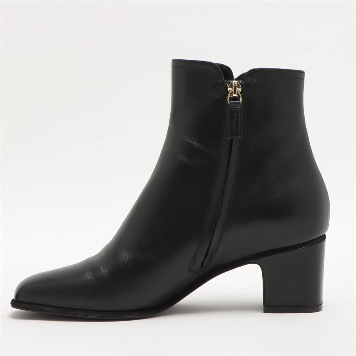 Ferragamo Gancini Leather Short Boots 7 1/2 Ladies' Black